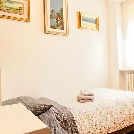 Quiet Near - Casa Plinio Apartment